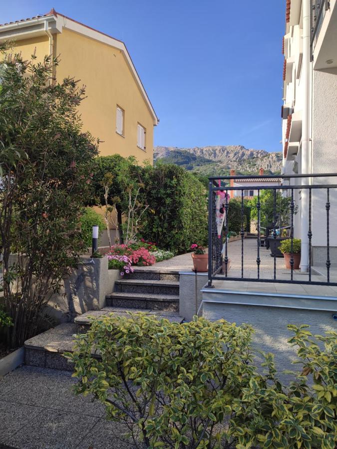 Apartments Kraljic Baska  Bagian luar foto
