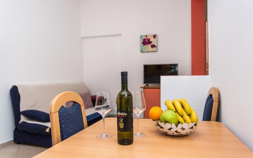 Apartments Kraljic Baska  Bagian luar foto