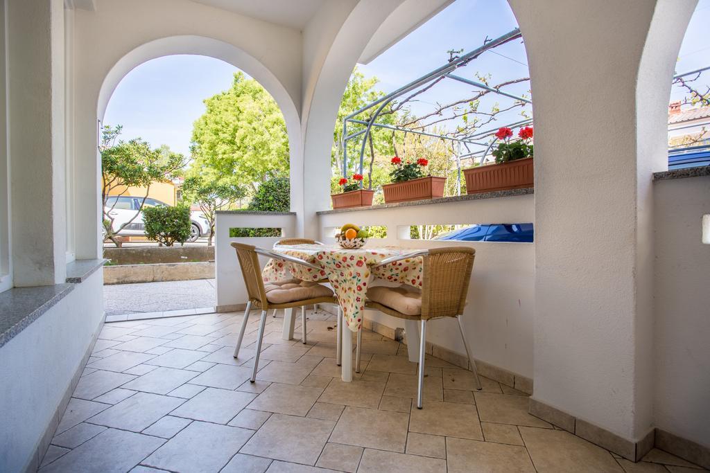Apartments Kraljic Baska  Bagian luar foto