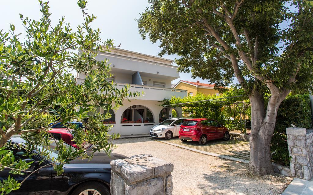 Apartments Kraljic Baska  Bagian luar foto
