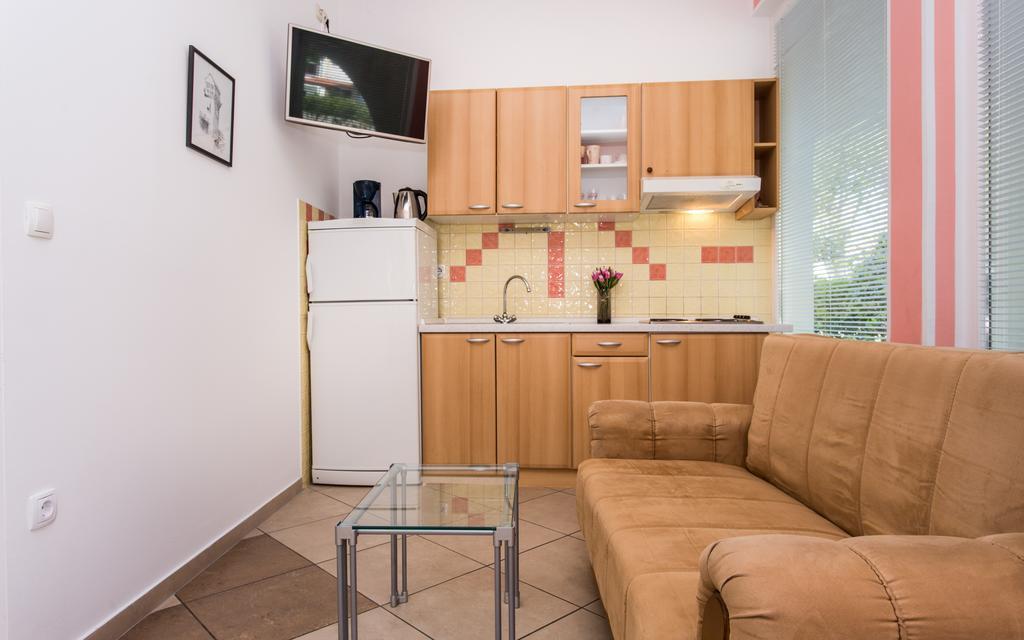 Apartments Kraljic Baska  Bagian luar foto