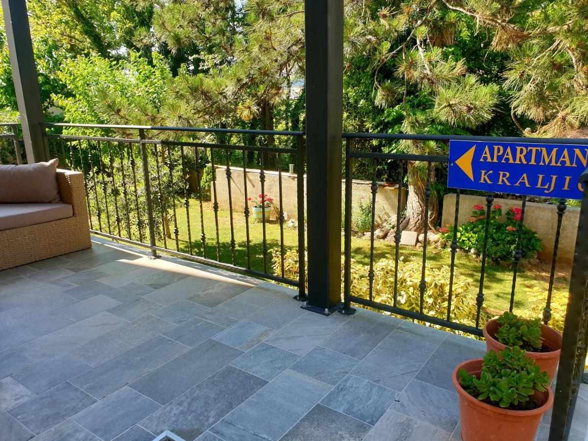 Apartments Kraljic Baska  Bagian luar foto